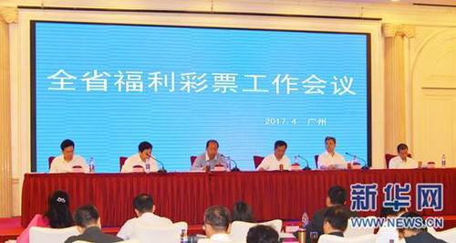 腿长诱人的小姨子