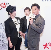 美女把腿开让我